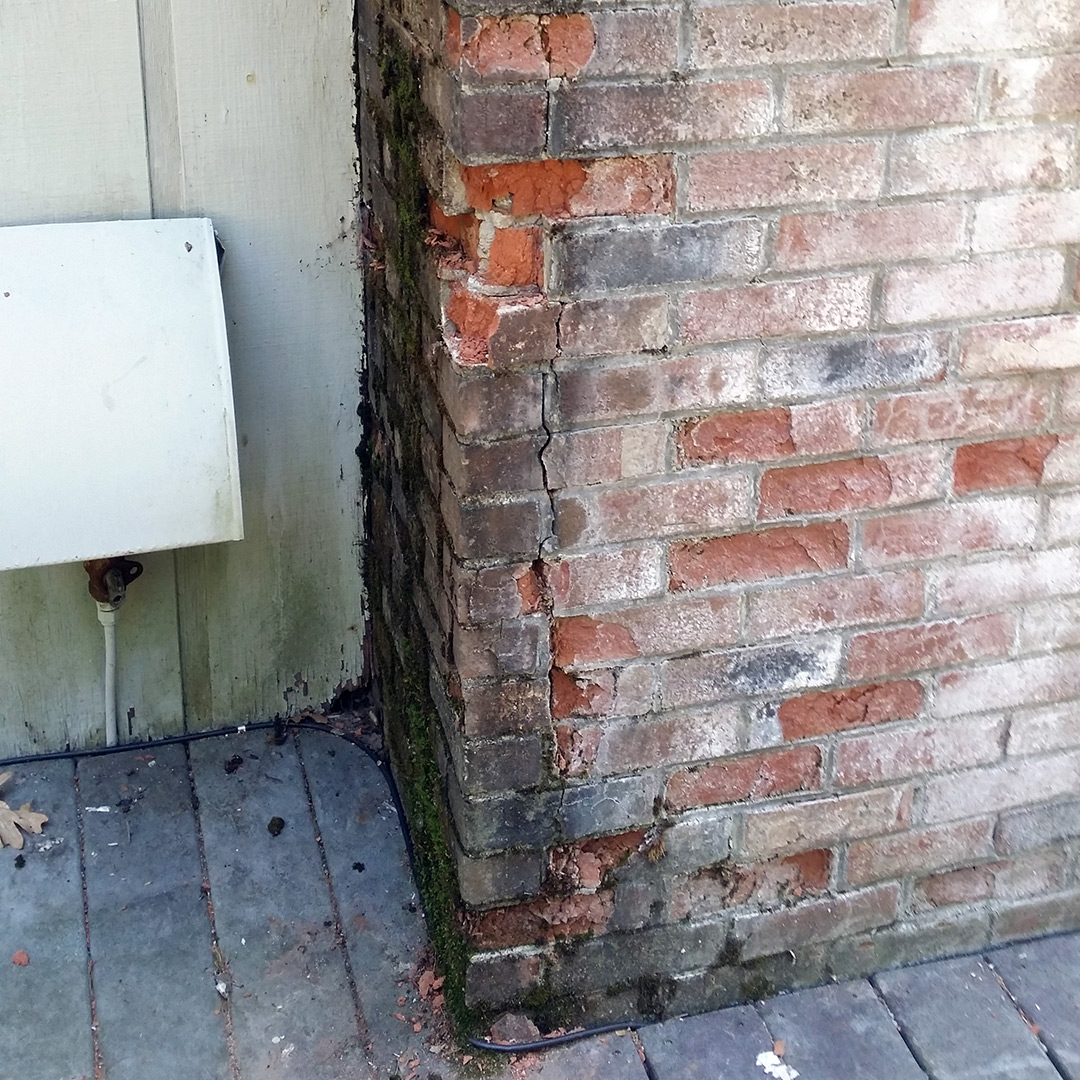 Repairing leaky chimneys in Manchester & Plymouth, NH